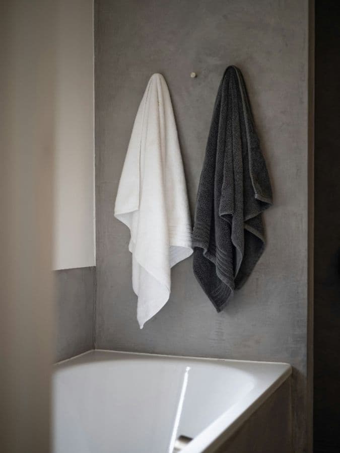 Plush Hotel Bath Towels
